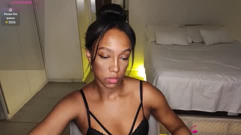 Snapshot of hellsd97 chatting on 02.26.25 hellsd97 online show from 02.26.25