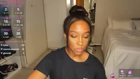 Snapshot of hellsd97 chatting on 03.01.25 hellsd97 online show from 03.01.25