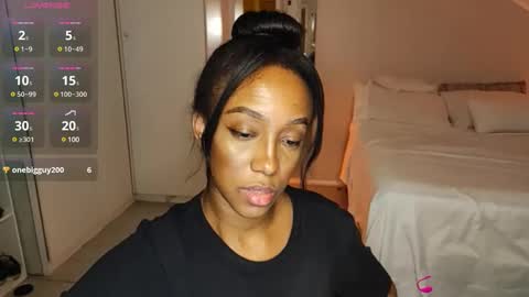 Snapshot of hellsd97 chatting on 03.06.25 hellsd97 online show from 03.06.25