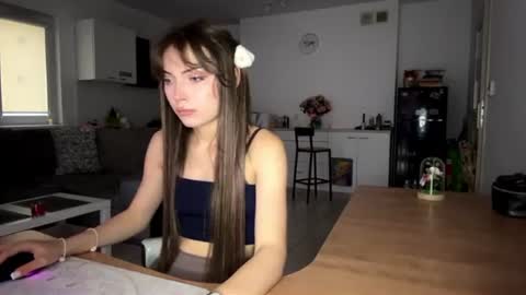Snapshot of hellyluxury chatting on 07.17.26 hellyluxury online show from 07.17.26