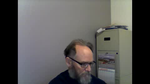 Snapshot of helopilot01 chatting on 12.30.24 helopilot01 online show from 12.30.24