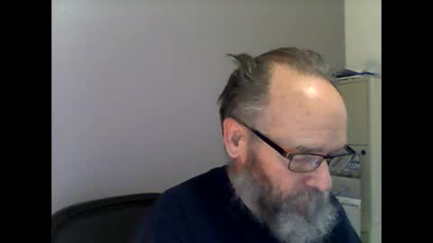 Snapshot of helopilot01 chatting on 02.16.25 helopilot01 online show from 02.16.25