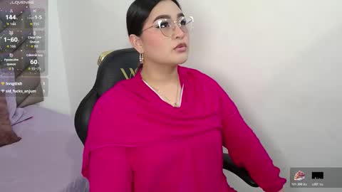 Snapshot of heluejamil chatting on 10.27.25 Zahira online show from 10.27.25