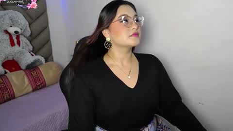 Snapshot of heluejamil chatting on 11.11.25 Zahira online show from 11.11.25