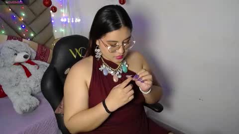 Snapshot of heluejamil chatting on 11.12.25 Zahira online show from 11.12.25