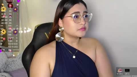 Snapshot of heluejamil chatting on 11.14.25 Zahira online show from 11.14.25