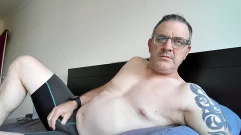 hempie1973 online show from 11.30.25