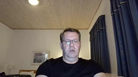 Snapshot of henrikrp1971 chatting on 12.12.24 henrikrp1971 online show from 12.12.24