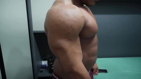 Henri online show from 09.26.25