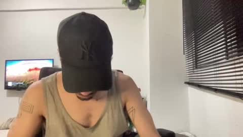 Snapshot of henriquemadaleno chatting on 09.21.25 henriquemadaleno online show from 09.21.25