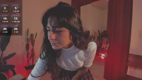 Snapshot of hera_069 chatting on 10.29.25 Hello I am Valentina independent Colombian model I love sensuality and pleasure welcome online show from 10.29.25