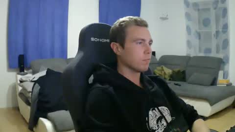 John Pearl online show from 04.08.26