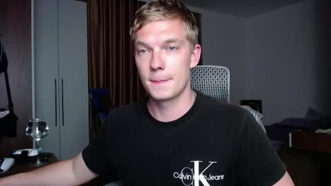 Snapshot of hercules__ chatting on 10.13.25 Gregblonde Alextattoo online show from 10.13.25