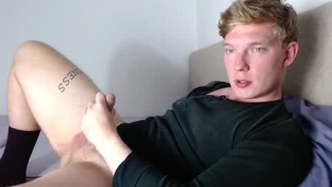 Snapshot of hercules__ chatting on 02.03.26 Gregblonde Alextattoo online show from 02.03.26