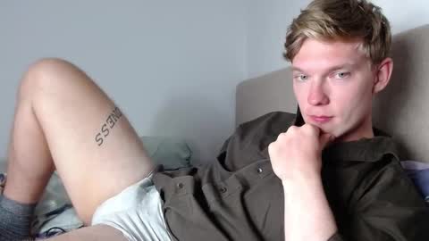 Snapshot of hercules__ chatting on 02.08.26 Gregblonde Alextattoo online show from 02.08.26