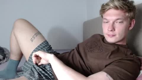 Snapshot of hercules__ chatting on 05.17.26 Gregblonde Alextattoo online show from 05.17.26