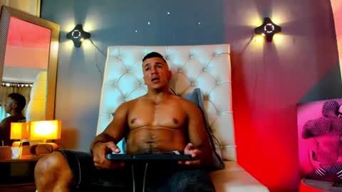 Snapshot of herculeswheeler chatting on 01.31.25 Hercules online show from 01.31.25