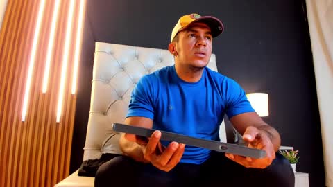 Snapshot of herculeswheeler chatting on 03.10.25 Hercules online show from 03.10.25