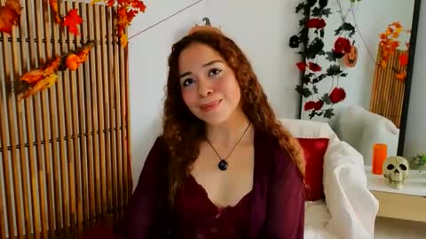 Snapshot of hercyqueen chatting on 10.28.25 hercyqueen online show from 10.28.25