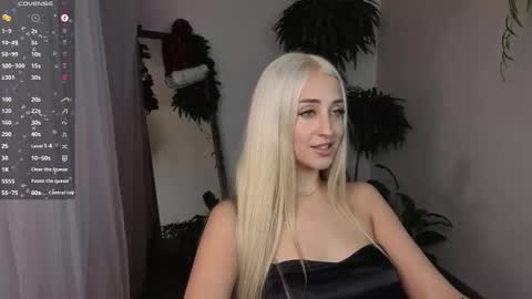 Elise online show from 12.15.25