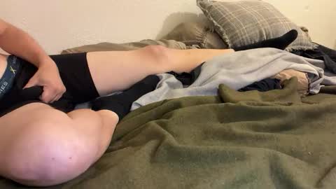 Snapshot of herman1995 chatting on 10.17.25 public pervert online show from 10.17.25