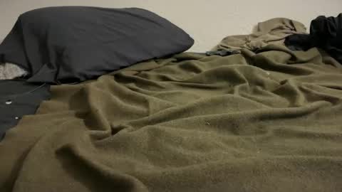 Snapshot of herman1995 chatting on 10.30.25 public pervert online show from 10.30.25