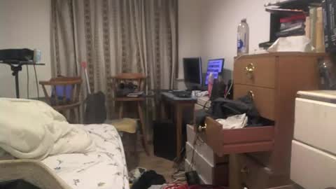 Snapshot of hermeneutika chatting on 06.01.26 mature online show from 06.01.26