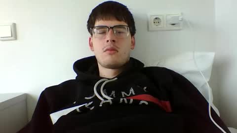 Snapshot of hernuskriel chatting on 04.14.26 hernuskriel online show from 04.14.26