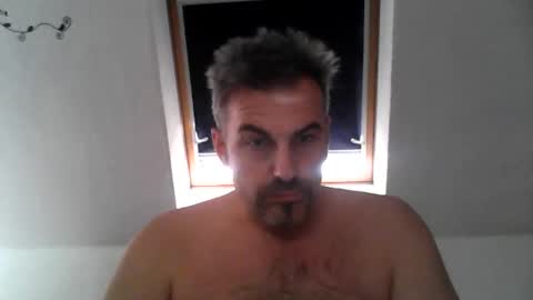 Snapshot of hessenboy_ffm chatting on 05.13.26 hessenboy_ffm online show from 05.13.26