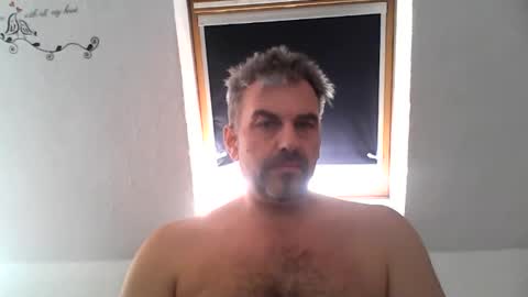 Snapshot of hessenboy_ffm chatting on 05.14.26 hessenboy_ffm online show from 05.14.26