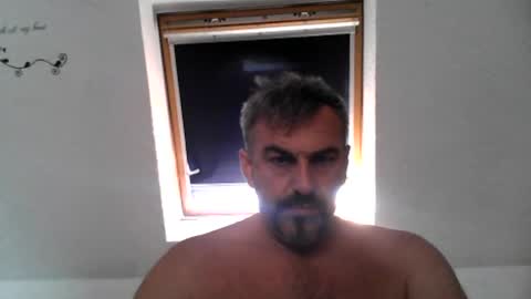 Snapshot of hessenboy_ffm chatting on 06.25.26 hessenboy_ffm online show from 06.25.26