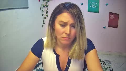 Hestesiaxx online show from 02.19.26