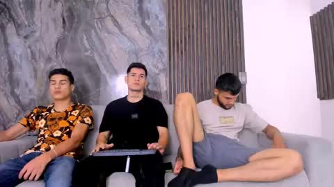 heteros men online show from 03.01.25