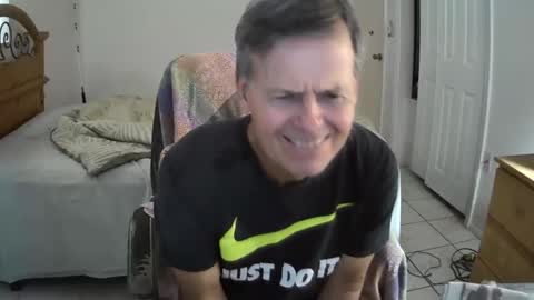 Snapshot of hewes1 chatting on 12.06.24 hewes1 online show from 12.06.24