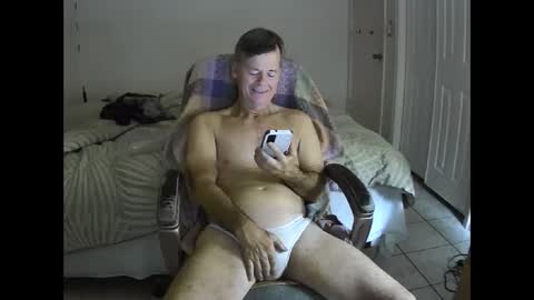 Snapshot of hewes1 chatting on 12.07.24 hewes1 online show from 12.07.24