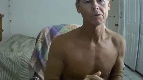 Snapshot of hewes1 chatting on 09.14.25 hewes1 online show from 09.14.25