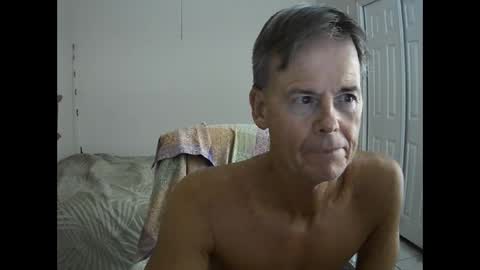 Snapshot of hewes1 chatting on 09.24.25 hewes1 online show from 09.24.25