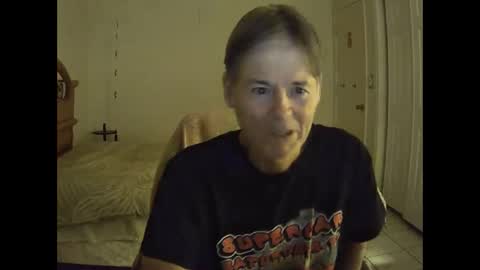 Snapshot of hewes1 chatting on 02.04.26 hewes1 online show from 02.04.26