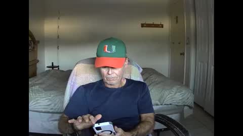 Snapshot of hewes1 chatting on 02.04.26 hewes1 online show from 02.04.26