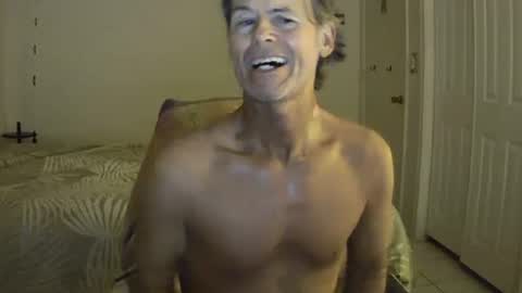 Snapshot of hewes1 chatting on 02.21.26 hewes1 online show from 02.21.26