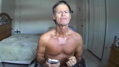 Snapshot of hewes1 chatting on 02.26.26 hewes1 online show from 02.26.26