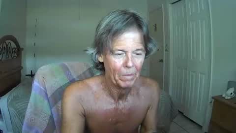 Snapshot of hewes1 chatting on 06.28.26 hewes1 online show from 06.28.26