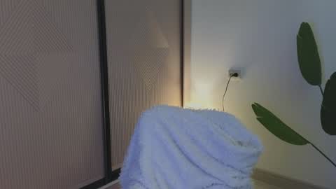 Audrey online show from 12.16.24