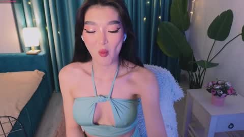 Audrey online show from 02.04.25