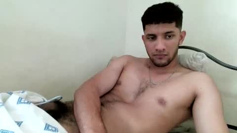 Snapshot of heynotfound chatting on 10.13.25 xd online show from 10.13.25