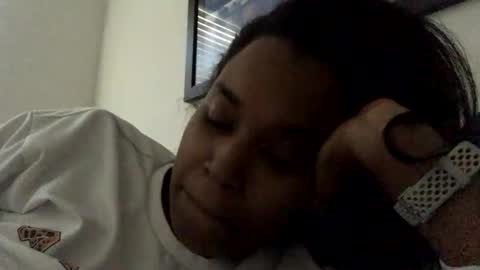 Snapshot of heyyou301990 chatting on 11.04.25 heyyou301990 online show from 11.04.25