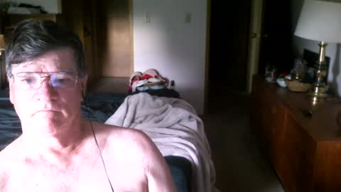 Snapshot of hg99too chatting on 06.15.26 hg99too online show from 06.15.26