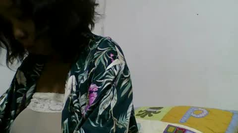 Snapshot of hheritinaa chatting on 09.09.25 hheritinaa online show from 09.09.25