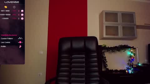 Lina online show from 01.04.25