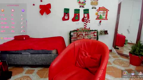 Snapshot of hi_moon chatting on 01.11.26 hi_moon online show from 01.11.26